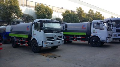 山西太原客戶再訂6臺(tái)掃路車、吸塵車、洗掃車、灑水車